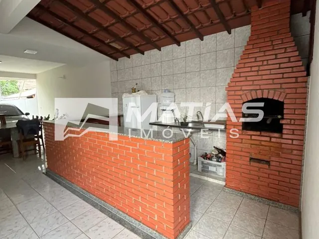 Imagem 5: Imóvel de Luxo À Venda em Alfredo Chaves-Es: 3 Quartos, 1 Suíte, 2 Salas, 4 Banheiros, 4 Vagas e 300M² de Área