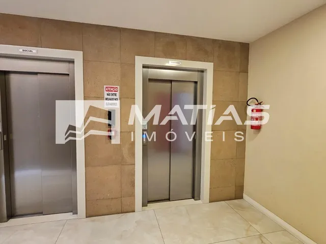 Imagem 2: Apartamento de Luxo na Praia do Morro: 2 quartos, 2 suítes, 1 sala, 1 banheiro, 2 vagas