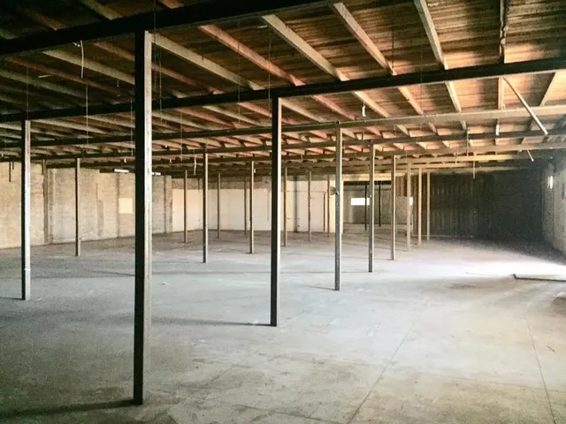 Imagem 9: Alugo Galpão Comercial 2.200m² Jardim Presidente