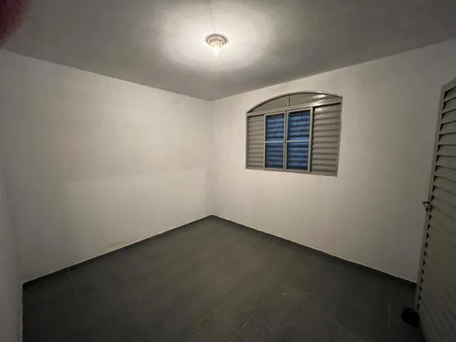Imagem 5: Casa Venda, 4 quartos, Conjunto Castelo Branco, Setor Cidade Jardim, Goiânia