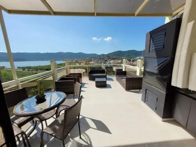 Imagem: Espetacular Casa Triplex Camboinhas com
