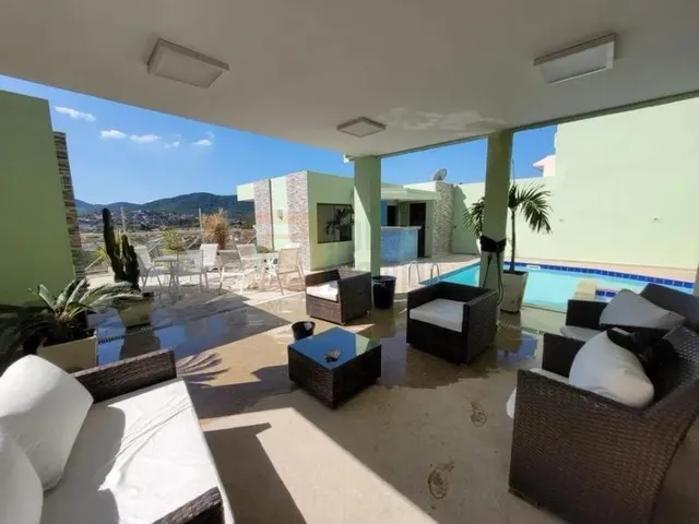 Imagem 2: Espetacular Casa Triplex Camboinhas com Vista para o Corcovado, Pão de Açúcar e Lagoa