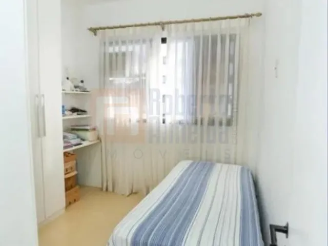 Imagem 5: Apartamento à Venda no Condomínio Barra Bali de 70m² com 2 Quartos com Armários Sendo