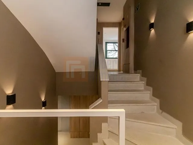 Imagem 10: Apartamento Garden à Venda Reformado e Decorado em Copacabana de 58m² com 1 Quarto Sala