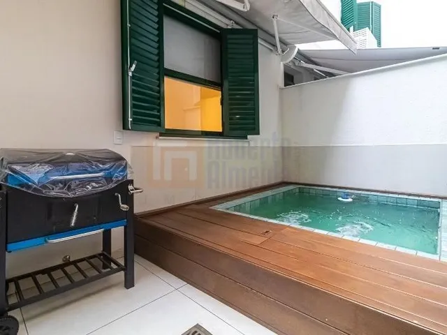 Imagem 13: Apartamento Garden à Venda Reformado e Decorado em Copacabana de 58m² com 1 Quarto Sala