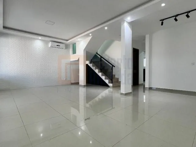 Imagem 7: Excelente Casa Triplex à Venda em Vargem Pequena com 220m² e Terreno 180m² com 3