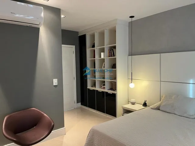 Imagem 14: Casa à Venda no Condomínio Quintas do Rio - Barra da Tijuca, com 6 Quartos, 4 suítes