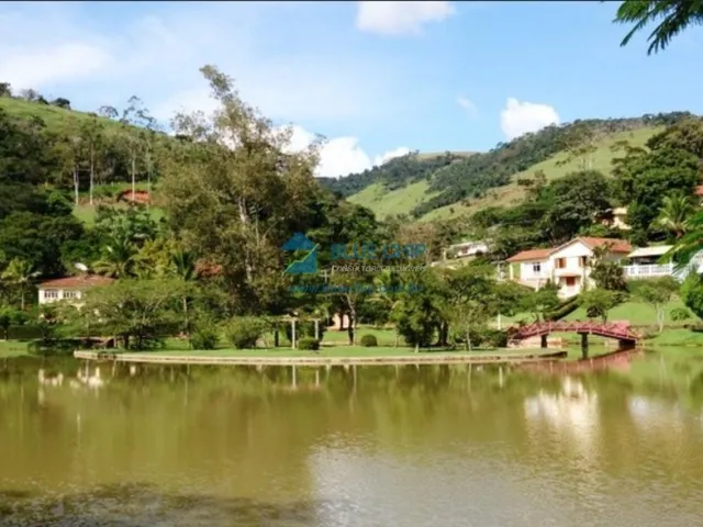 Imagem 8: Casa à Venda no Condomínio Anápolis Country Clube - Petrópolis com 750 m² de