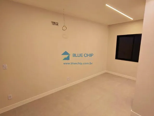 Imagem 2: Casa à Venda no Condomínio Advanced Residence - Vargem Pequena, com 3 Quartos por