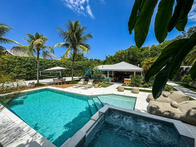 Imagem 6: Casa à Venda na Barra da Tijuca com 1.300m² por R$10.800.000,00