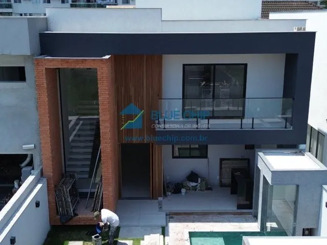 Imagem 4: Casa à Venda no Condomínio Residencial Tangarás Recreio - Vargem Pequena, com 4