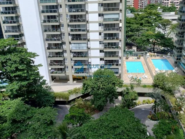 Imagem 16: Apartamento à Venda no Condomínio Saint Germain - Barra da Tijuca, com 2 Quartos por
