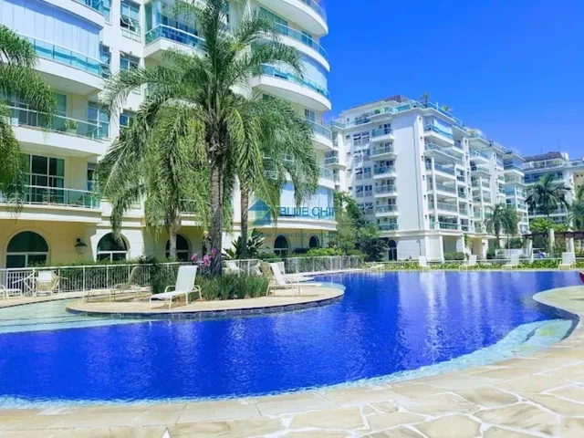 Imagem 2: Apartamento à Venda no Condomínio Le Parc - Barra da Tijuca, com 3 Quartos por