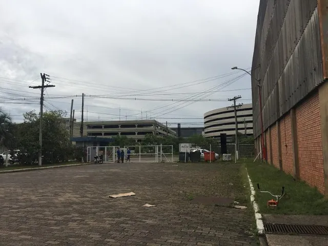 Imagem 9: Galpão para alugar no bairro Anchieta, em Porto Alegre, RS, em Condomínio, localizado