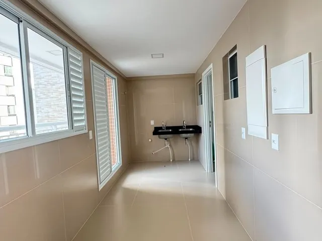 Imagem 10: Vende-se Apartamento em Calhau no Cond Al Mare - 4 Suites - Nascente e Ventilado