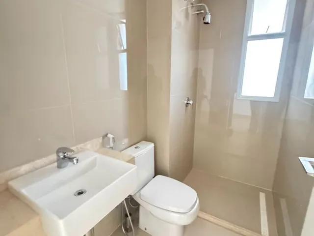 Imagem 12: Vende-se Apartamento em Calhau no Cond Al Mare - 4 Suites - Nascente e Ventilado