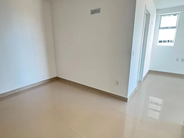 Imagem 13: Vende-se Apartamento em Calhau no Cond Al Mare - 4 Suites - Nascente e Ventilado