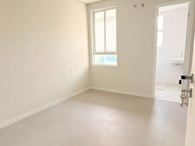 Imagem 6: Vende-se Excelente Apto no cond Évora Ponta D'Areia-3 quartos-Nascente-Ventilado