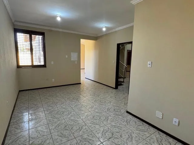 Imagem 11: Vende-se Excelente Casa no Cond. Hilton Rodrigues no Araçagy-4 quartos-Ventilada