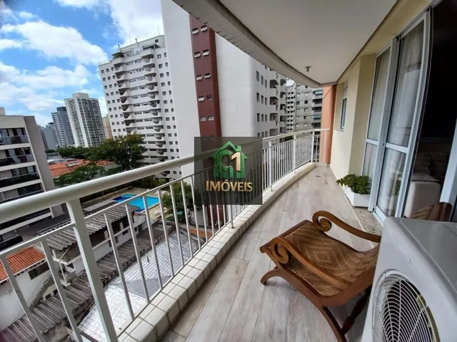 Imagem: O apartamento possui 5 Dormitórios, 1 Suíte, 4 Banheiros,
