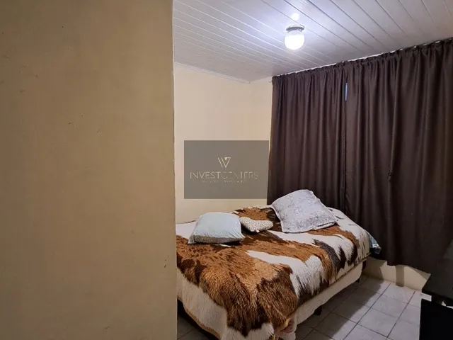 Imagem 11: Casa à venda na Cidade Industrial, Curitiba-PR: 2 quartos, 2 salas, 1 banheiro, 2 vagas