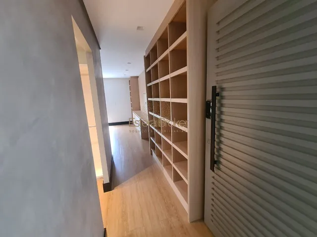 Imagem 4: CASA MOBILIADA disponível para venda no bairro Alphaville Residencial Zero - Barueri/SP