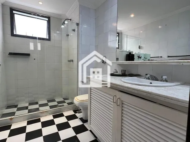 Imagem 3: Cobertura duplex com 5 suítes, vista mar e lazer privativo para locação no Rio Vermelho