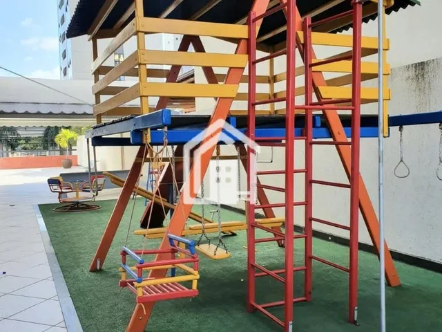 Imagem 15: Apartamento com 3 quartos amplo com dependência no Costa Azul