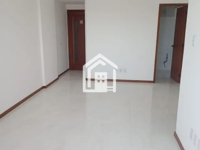 Imagem 6: Apartamento de 3 quartos, com dependência e 2 vagas de garagem no Stiep