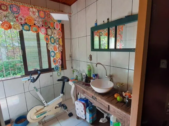 Imagem 1: Casa com 2 moradias à venda no Salgado Filho