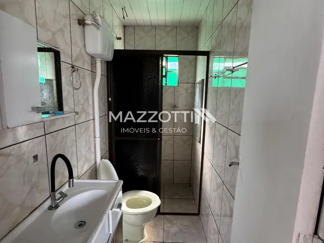 Imagem 4: Casa de esquina para locação, Bairro independência, MEDIANEIRA - PR