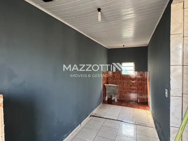 Imagem 2: Casa de esquina para locação, Bairro independência, MEDIANEIRA - PR