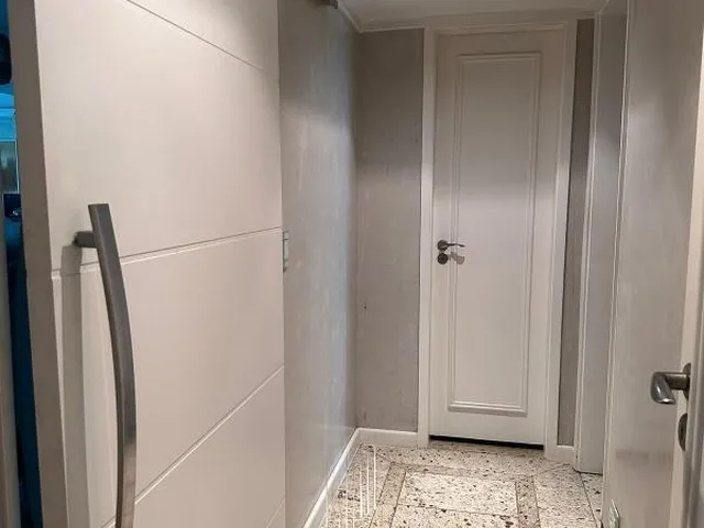 Imagem 3: FICO NUMA REGIÃO MUITO AGRADÁVEL POSSUO BASTANTE ÁREA VERDE SEGURANÇA 24HS COMÉRCIO