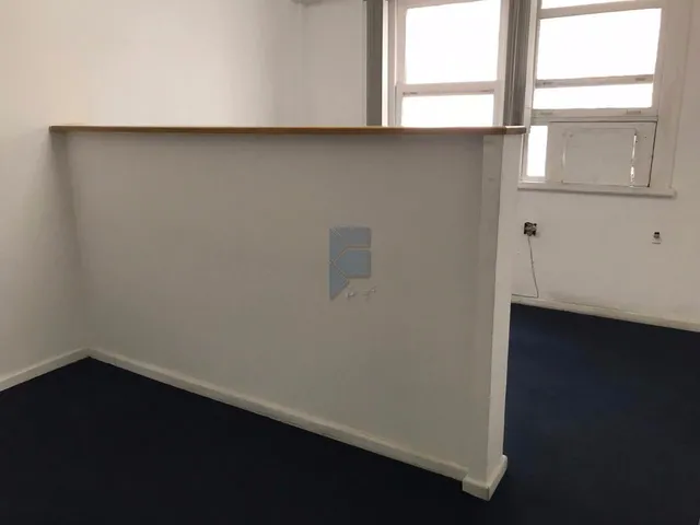 Imagem 3: Sala Centro Loja com 2 banheiros