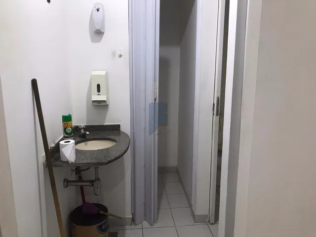 Imagem 6: Sala Centro Loja com 2 banheiros
