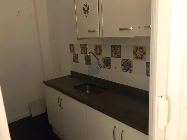 Imagem 8: Sala Centro Loja com 2 banheiros