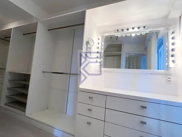 Imagem 9: Imperdível oportunidade de investimento: Apartamento à venda na Barra da Tijuca, RJ, 2