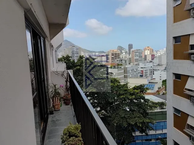 Imagem 2: Cobertura de luxo à venda no Leblon, Rio de Janeiro: 2 quartos, 2 suítes, 1 sala, 3