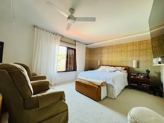 Imagem 14: Casa de Luxo à Venda na Barra da Tijuca - 4 Quartos, 4 Suítes, 4 Salas, 7 Banheiros, 5