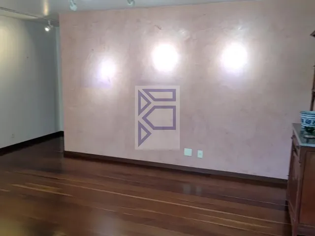 Imagem 7: Apartamento de 2 quartos com 1 suíte no Leblon, Rio de Janeiro - 106m², sala ampla e