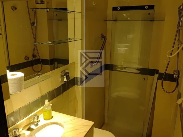 Imagem 16: Apartamento de 2 quartos com 1 suíte no Leblon, Rio de Janeiro - 106m², sala ampla e