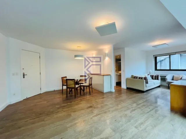 Imagem 2: Imperdível oportunidade de investimento: Apartamento de 2 quartos no Leblon, Rio de