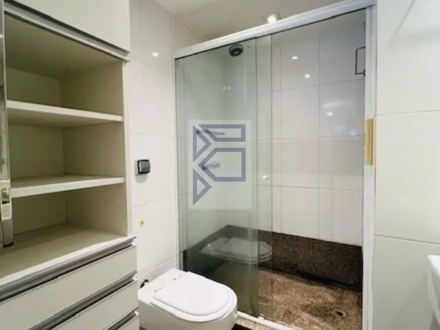 Imagem 16: Imperdível oportunidade de investimento: Apartamento de 2 quartos no Leblon, Rio de
