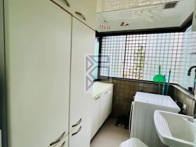 Imagem 6: Imperdível oportunidade de investimento: Apartamento de 2 quartos no Leblon, Rio de