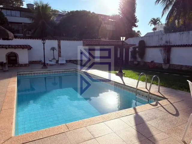 Imagem: Casa de luxo com 4 quartos e 6 vagas de