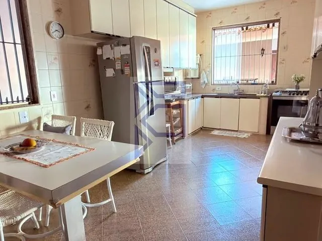 Imagem 3: Casa de luxo com 4 quartos e 6 vagas de garagem na Barra da Tijuca - Rio de Janeiro-RJ!