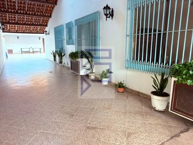 Imagem 10: Imóvel Exclusivo: Casa de Luxo em Condomínio na Barra da Tijuca, Rio de Janeiro - 4