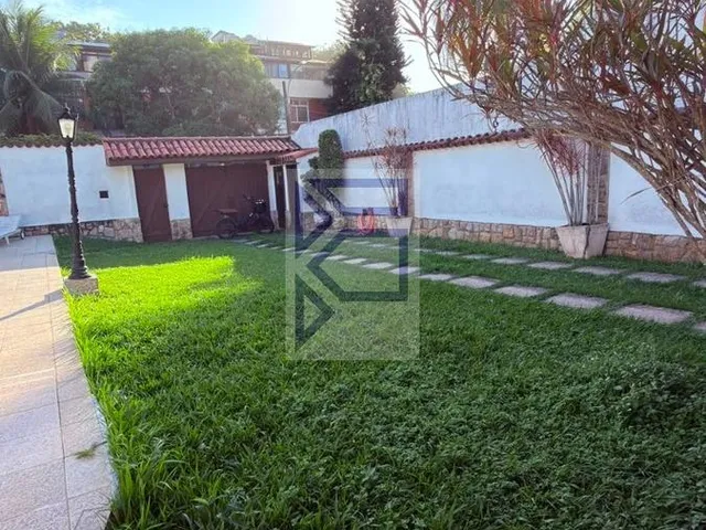 Imagem 2: Imóvel Exclusivo: Casa de Luxo em Condomínio na Barra da Tijuca, Rio de Janeiro - 4
