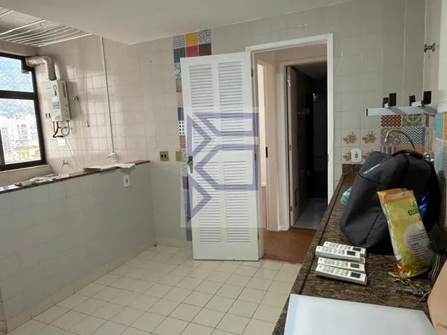 Imagem 8: Apartamento à venda com 3 quartos, 2 salas, 3 banheiros e 2 vagas de garagem na cidade