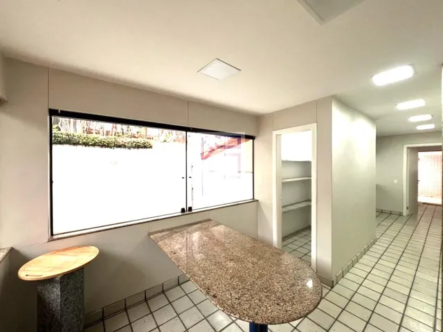 Imagem 13: Casa para locação na Barra da Tijuca, Rio de Janeiro - 5 quartos, 2 suítes, 2 salas, 9